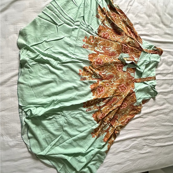 Chic Paisley A-Line Skirt in Light Green - Picture 3 of 4